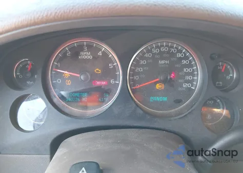 2010 Chevrolet Tahoe Lt z USA, uszkodzony, nr VIN 1GNUCBE06AR278855